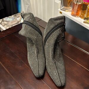 Steve Madden Vakay sock boots